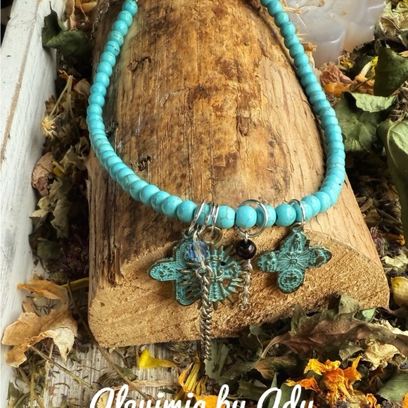 Rustic cross pendants turquoise beaded necklace - Picture 2 of 3